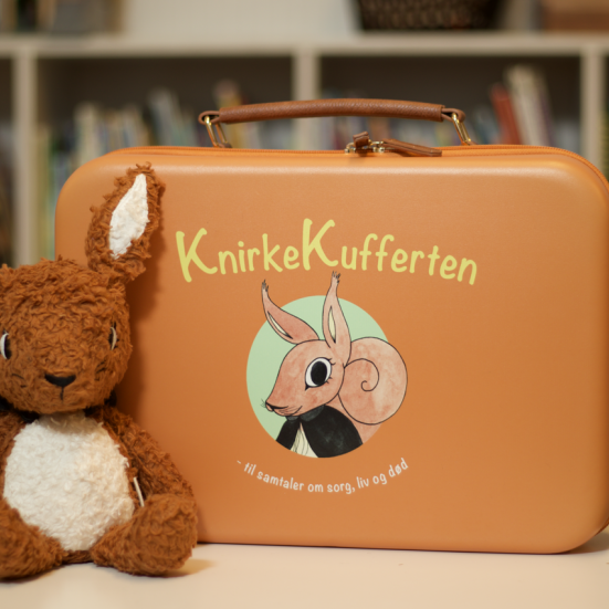 Knirkebamse og knirkekuffert